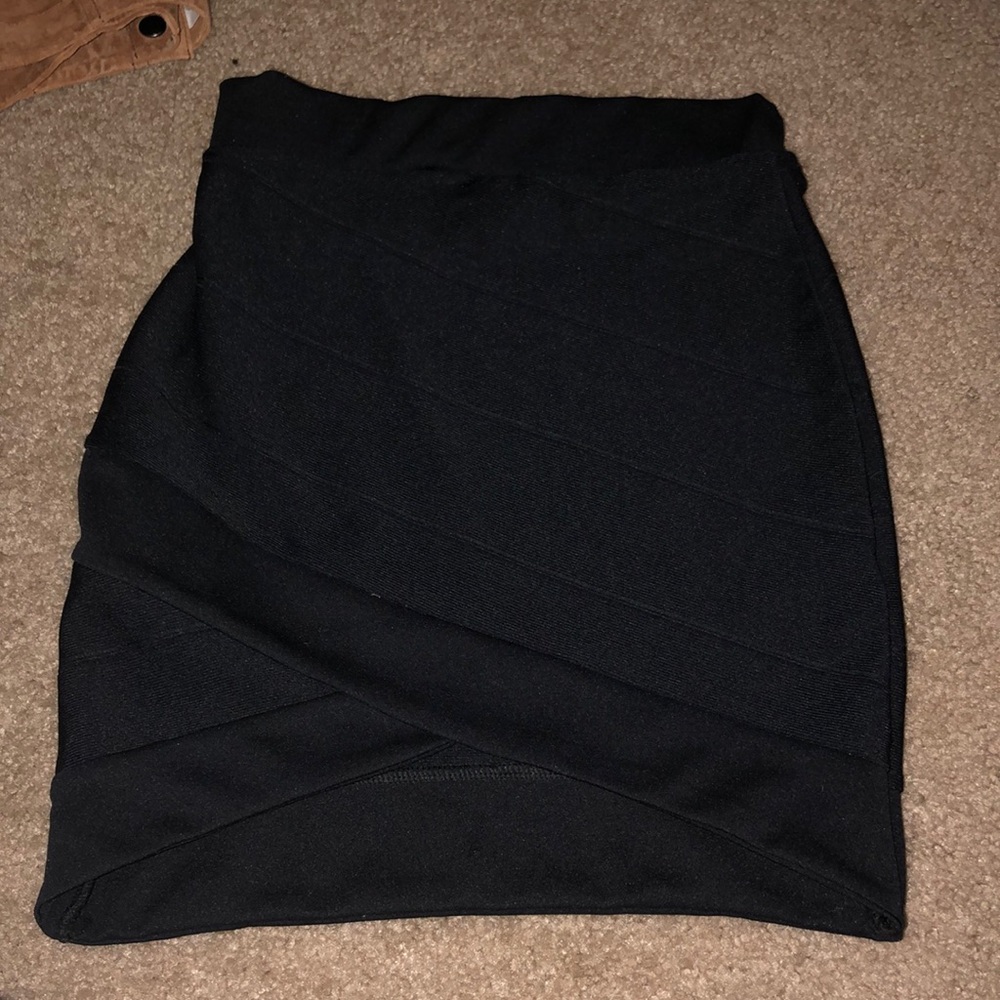 black body con skirt